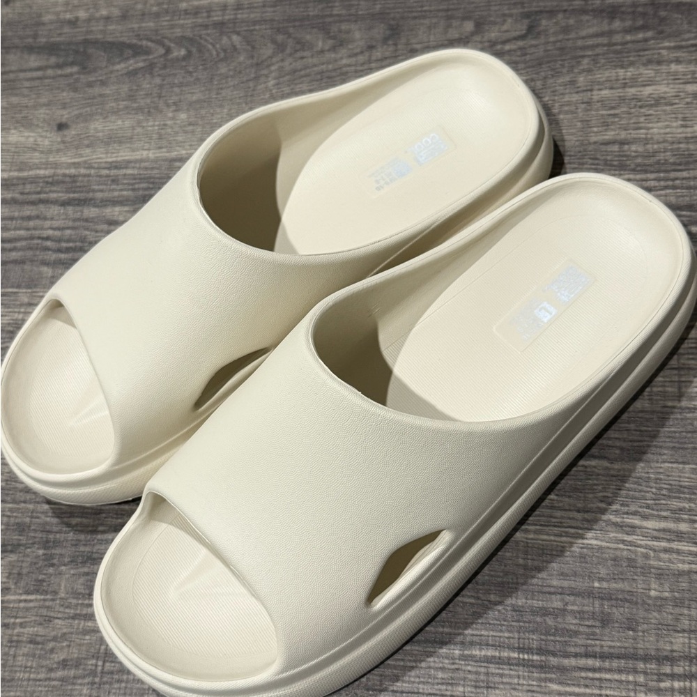 32 Degrees Unisex Cushion Slides